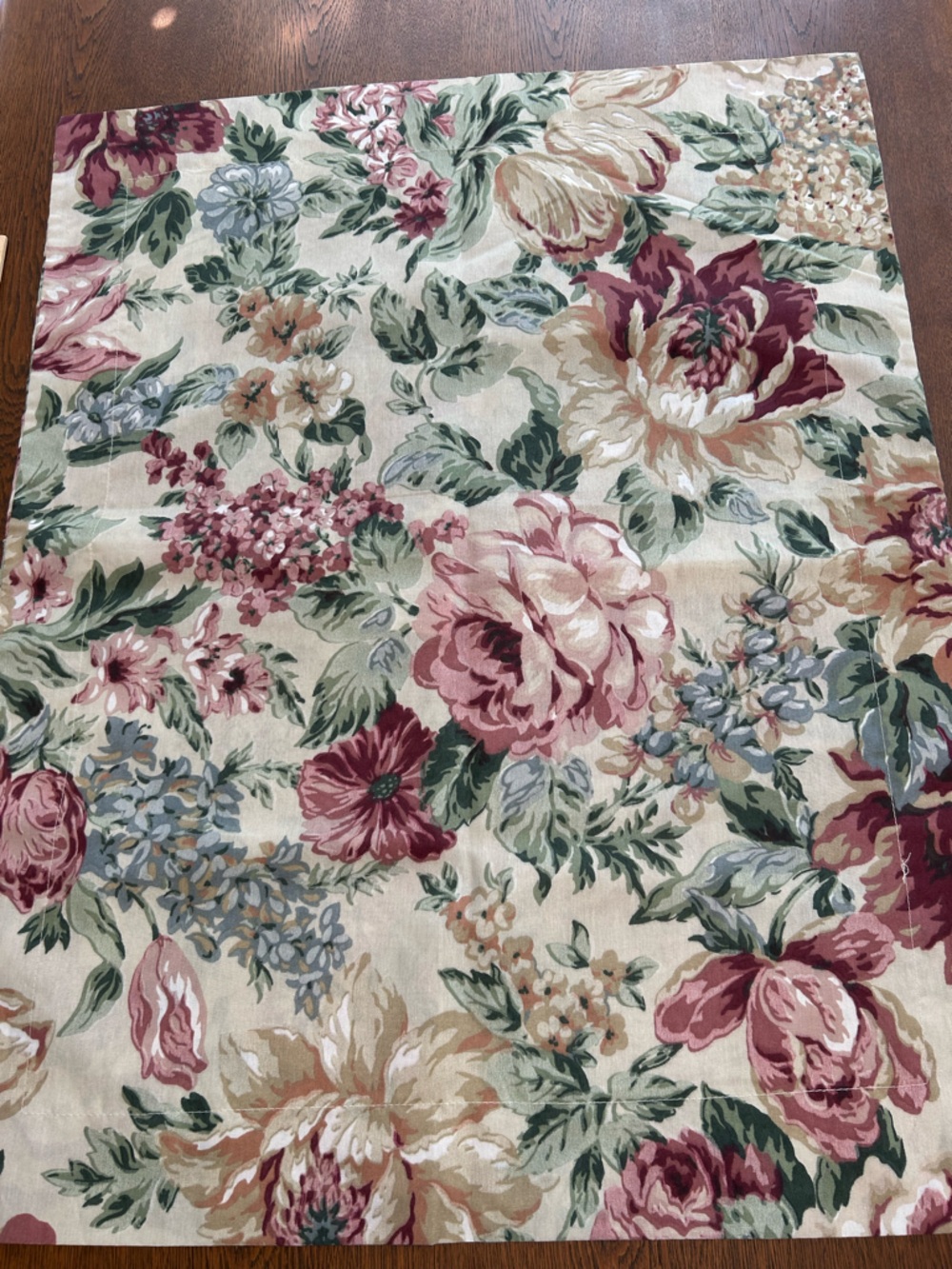 Floral Vntg-Inspired Pillow Sham Fabric Panel in Blush & Sage for 29x20”.